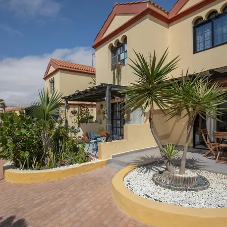 بيت للعطل Casa Curro كوستا كالما